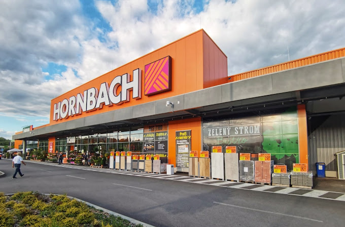 Hornbach (parkovisko)
