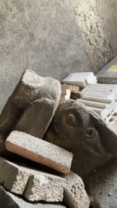 Stredoveké kamenné hlavice